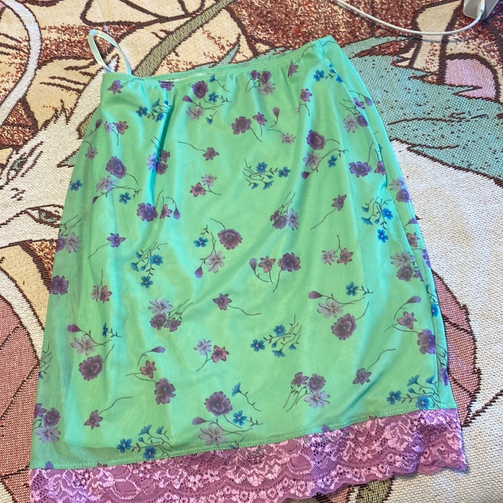 motel rocks floral skirt with lace bottom